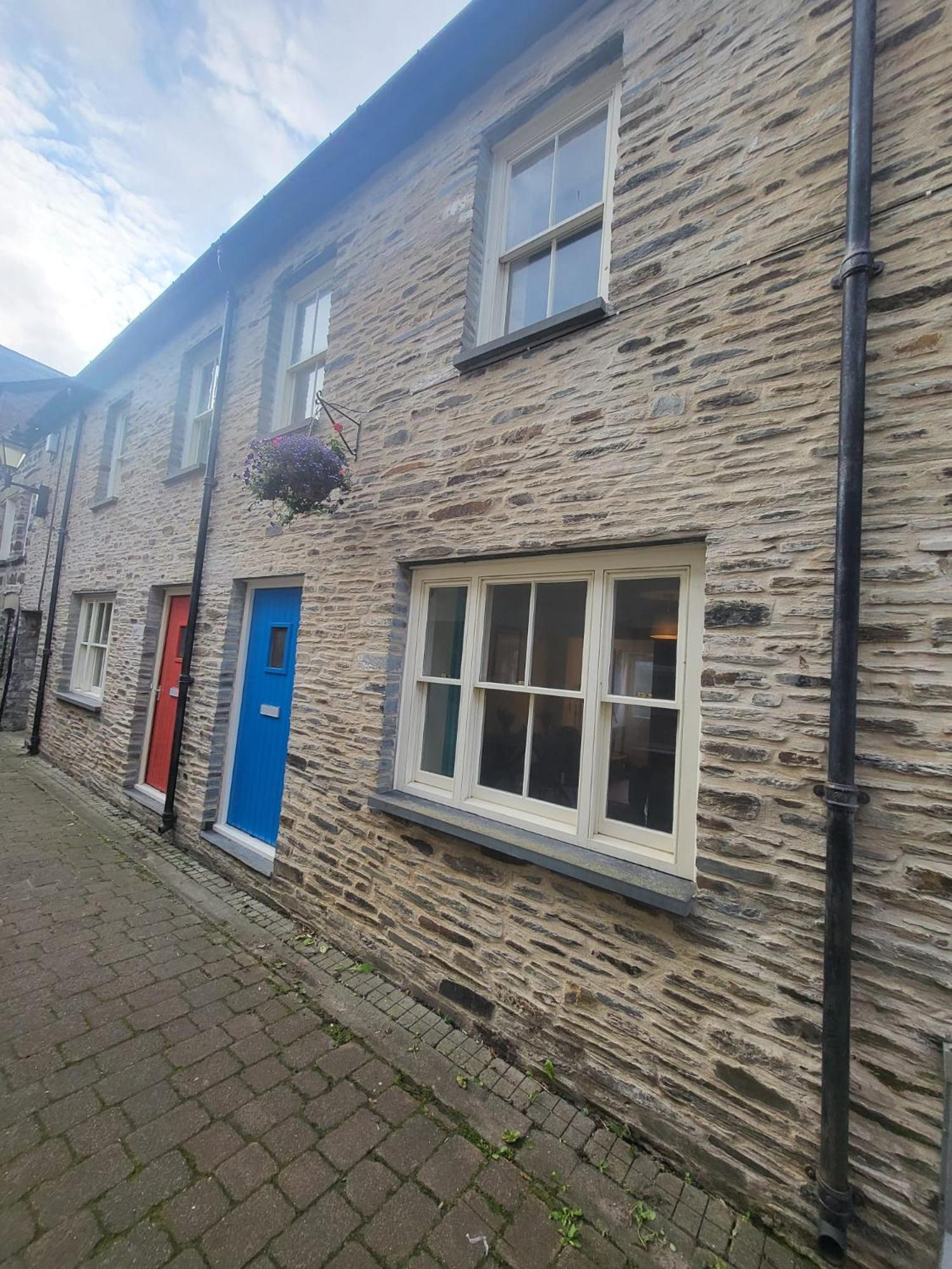 Stunning Seaside Town Cottage كارديغين المظهر الخارجي الصورة